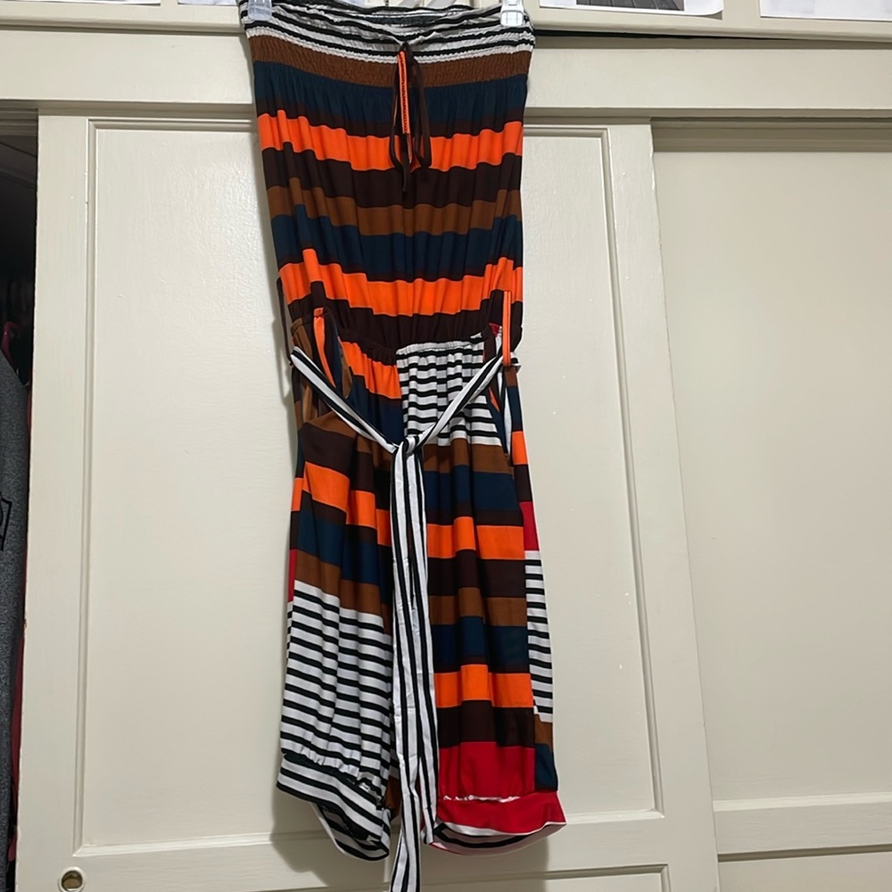 Strapless clothing for women